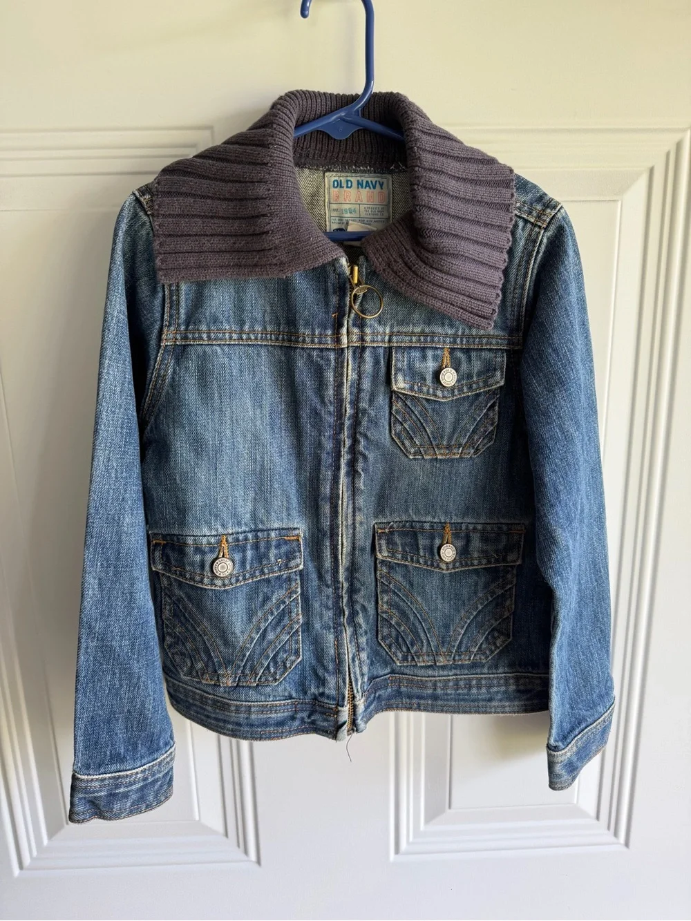 Y2K Old Navy Denim Jacket with Ribbed Collar size small
